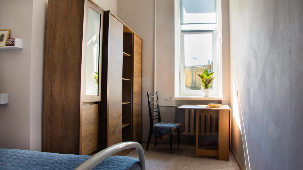 Entire 2-Bedroom Authentic Flat Kiev Exterior photo